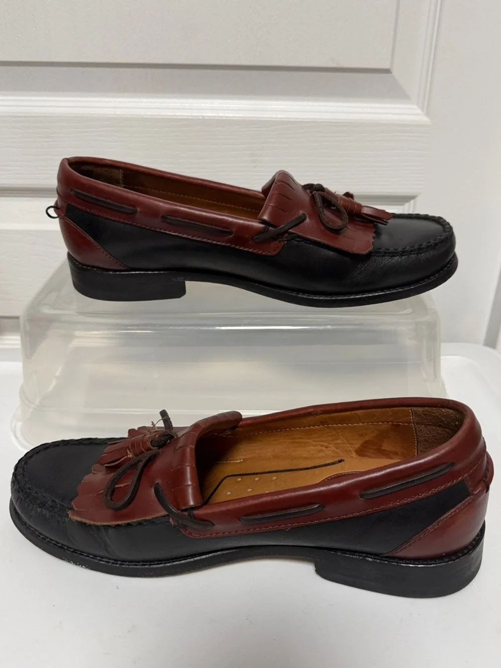 Men's 8.5 M Johnson and Murphy Two-Tone Brown and Black Tassel Kiltie Loafers